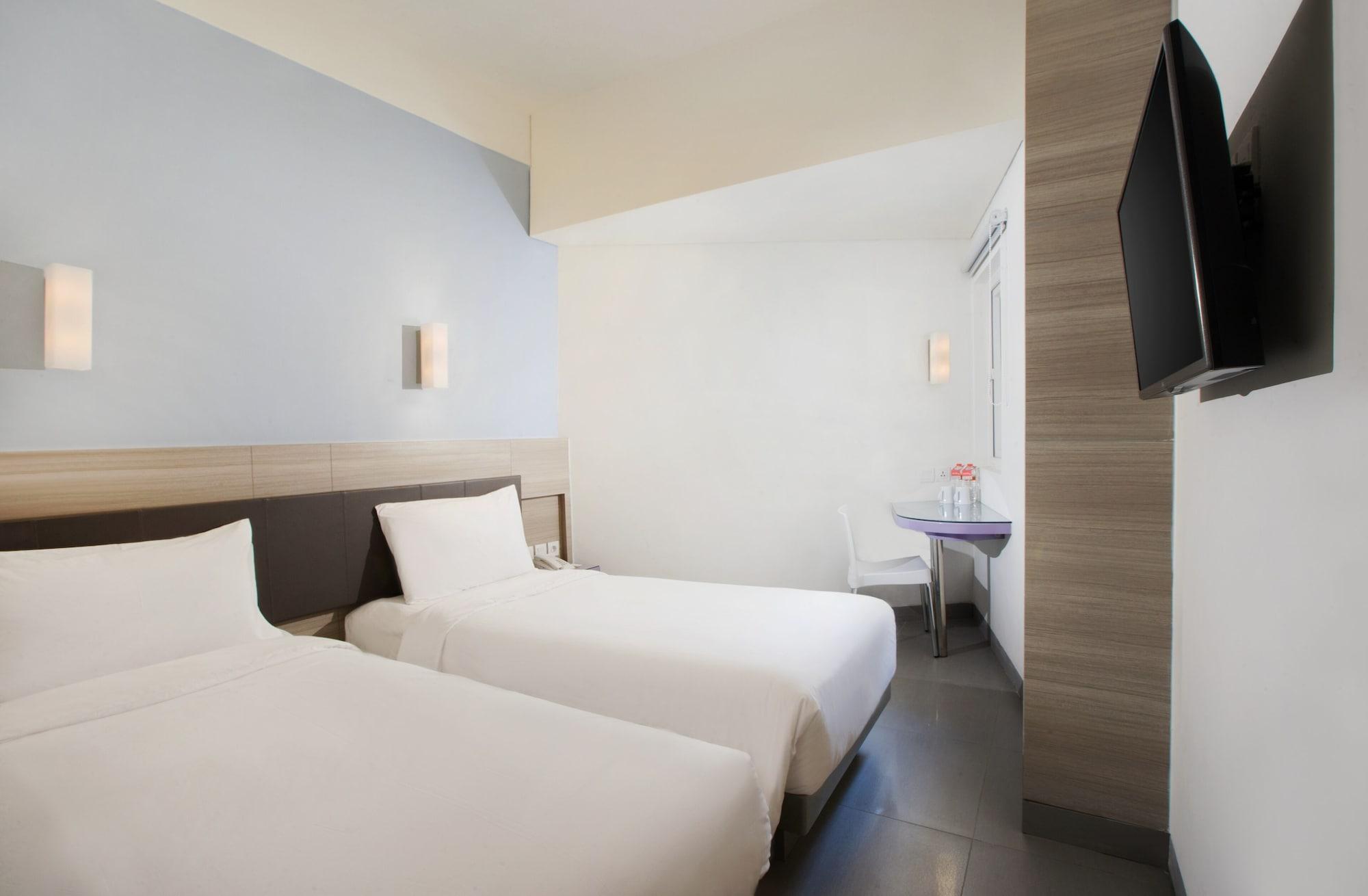 Amaris Hotel Satrio Kuningan - Giacarta Esterno foto