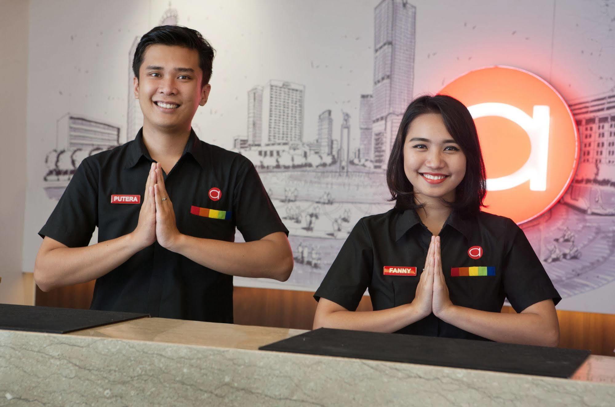 Amaris Hotel Satrio Kuningan - Giacarta Esterno foto